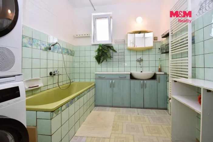 Prodej rodinného domu, Bochov, Okružní, 340 m2
