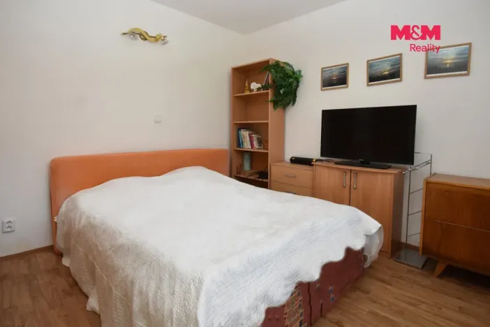 Prodej rodinného domu, Bochov, Okružní, 340 m2