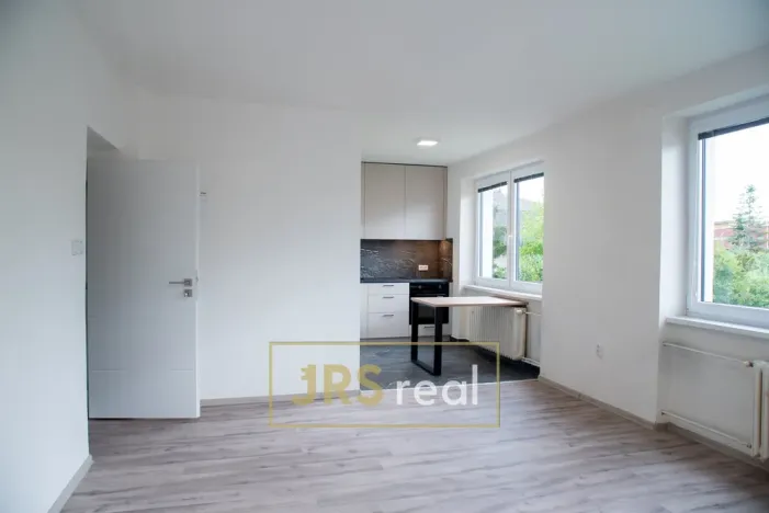 Pronájem bytu 1+kk, Veselí nad Moravou, Hutník, 32 m2