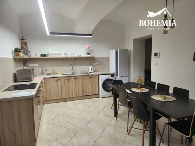 Prodej bytu 4+1, Teplice, U Hadích lázní, 105 m2