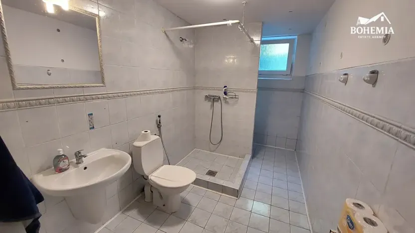 Prodej bytu 3+1, Teplice, U Hadích lázní, 74 m2