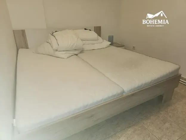 Prodej bytu 3+1, Teplice, U Hadích lázní, 74 m2