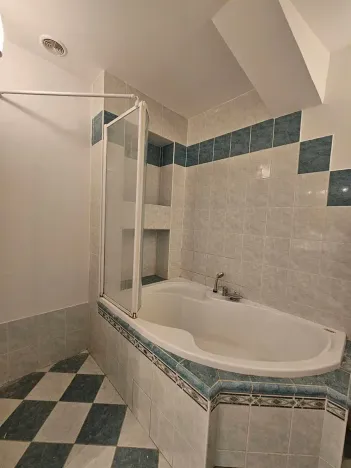 Pronájem pokoje, Brno, Plotní, 120 m2
