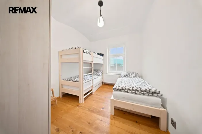 Prodej bytu 3+kk, Svoboda nad Úpou, Pietteho nám., 81 m2