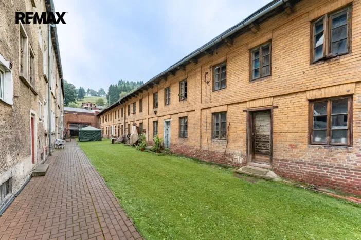 Prodej bytu 3+kk, Svoboda nad Úpou, Pietteho nám., 81 m2