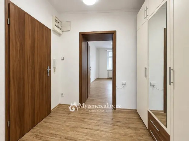 Pronájem bytu 1+1, Znojmo, Jiráskova, 48 m2
