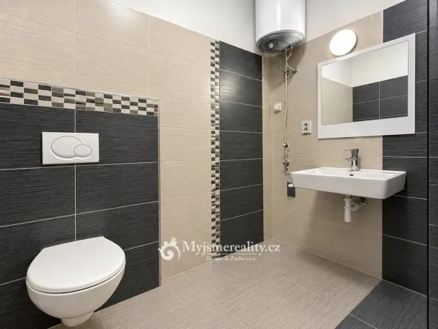 Pronájem bytu 1+1, Znojmo, Jiráskova, 48 m2