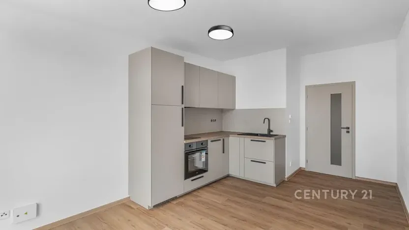 Pronájem bytu 1+kk, Milovice, 27 m2