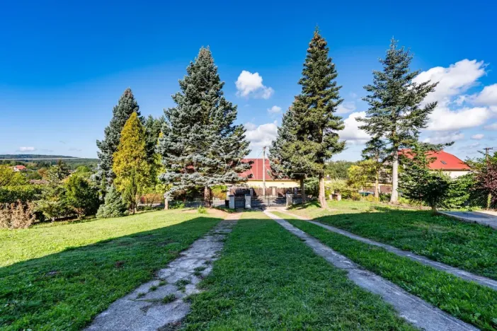 Prodej rodinného domu, Komárov, B. Němcové, 165 m2