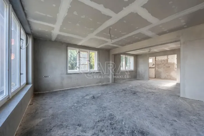 Prodej rodinného domu, Komárov, B. Němcové, 165 m2