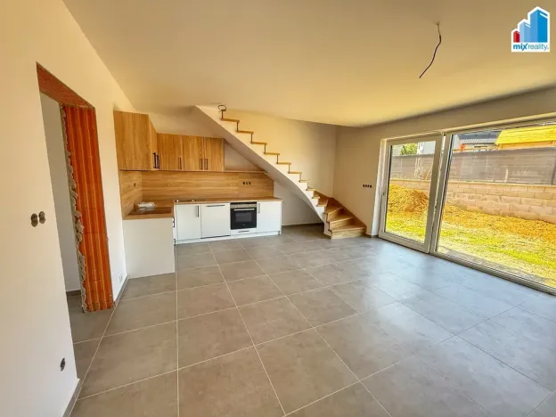 Pronájem bytu 3+kk, Mrákov, 75 m2