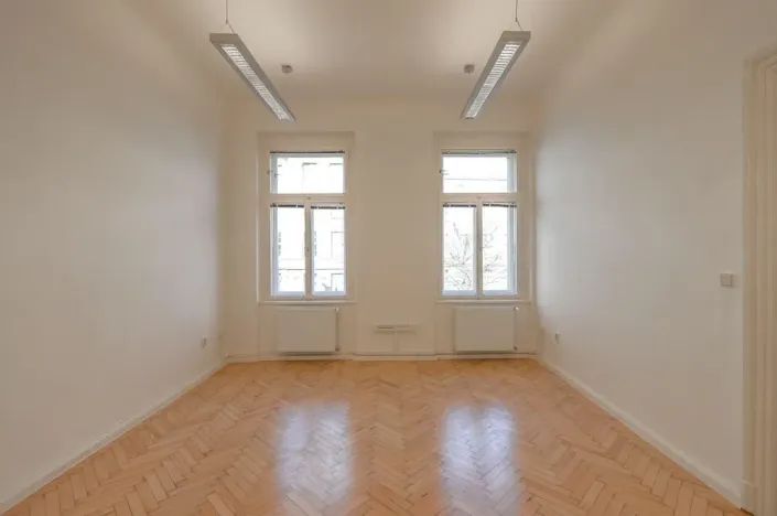 Pronájem kanceláře, Praha - Nové Město, Klimentská, 104 m2
