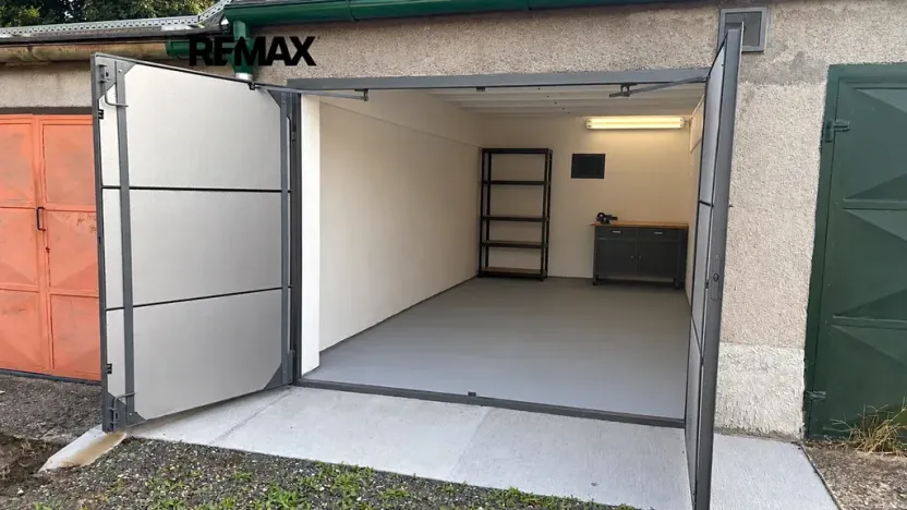 Pronájem garáže, Slaný, 20 m2