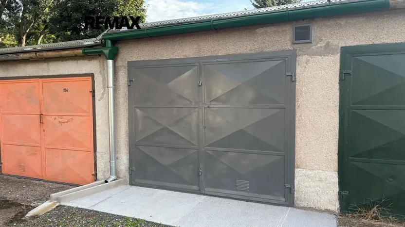Pronájem garáže, Slaný, 20 m2