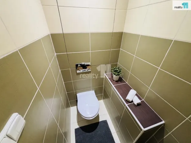 Pronájem bytu 3+kk, Praha - Krč, Tavolníková, 51 m2