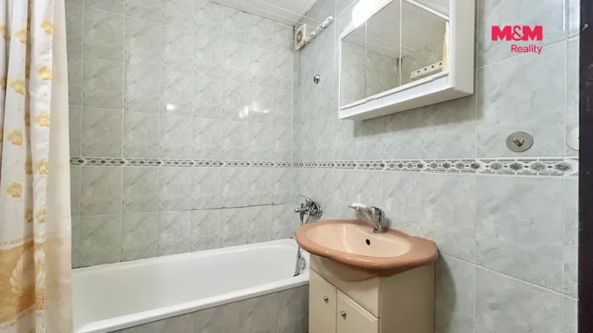 Pronájem bytu 1+1, Nymburk, Mládežnická, 40 m2