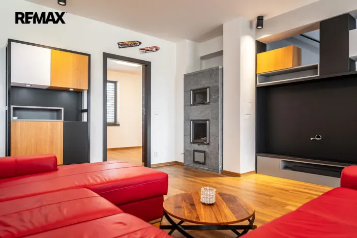 Prodej vícegeneračního domu, Praha - Křeslice, Ibišková, 304 m2
