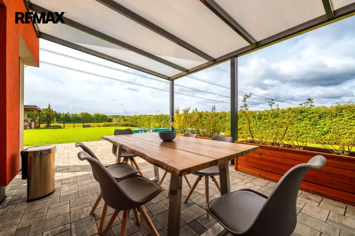 Prodej vícegeneračního domu, Praha - Křeslice, Ibišková, 304 m2