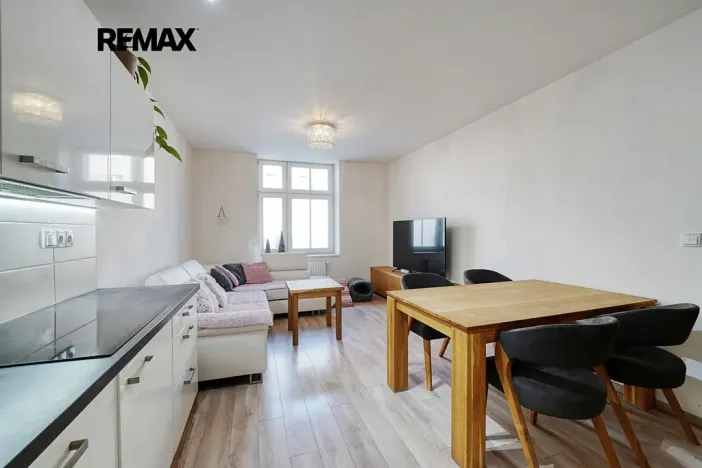 Prodej bytu 3+kk, Plzeň, Živnostenská, 65 m2