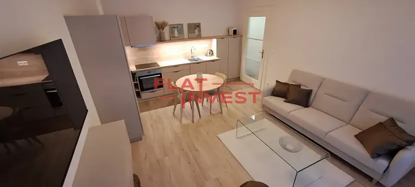 Pronájem bytu 2+kk, Praha - Bubeneč, Čechova, 60 m2