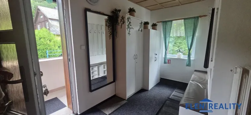 Prodej rodinného domu, Lipová-lázně - Horní Lipová, 320 m2