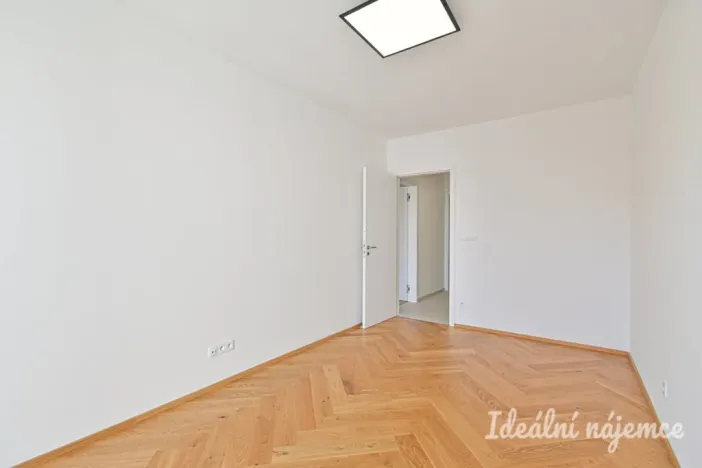 Pronájem bytu 2+kk, Brno - Královo Pole, Poděbradova, 59 m2