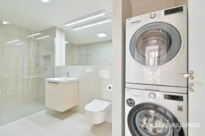 Pronájem bytu 2+kk, Brno - Královo Pole, Poděbradova, 59 m2