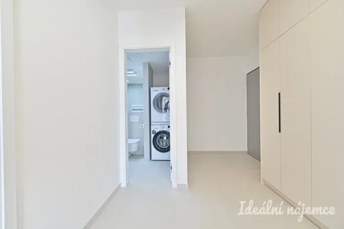 Pronájem bytu 2+kk, Brno - Královo Pole, Poděbradova, 59 m2