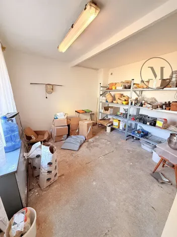 Pronájem výrobních prostor, Netolice, Mírové Náměstí, 500 m2