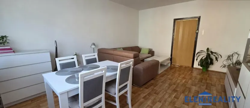 Prodej bytu 3+1, Zlaté Hory, Na Sídlišti, 68 m2