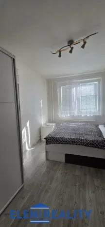 Prodej bytu 3+1, Zlaté Hory, Na Sídlišti, 68 m2