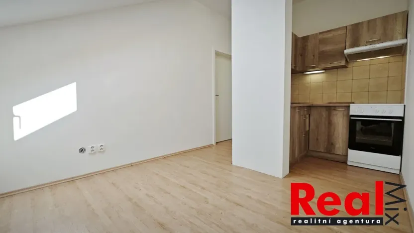 Pronájem bytu 1+kk, Brno - Veveří, Smetanova, 17 m2