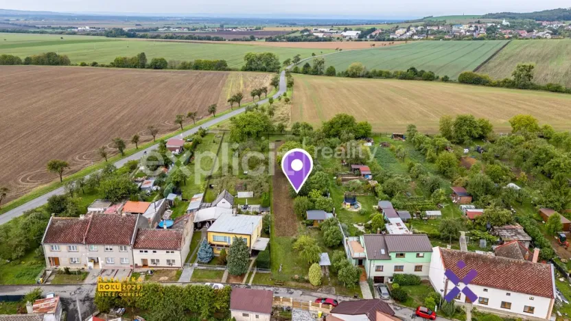 Prodej pozemku pro bydlení, Roštění, 1825 m2