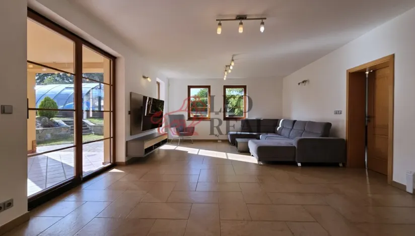 Prodej vily, Kamenice - Ládví, Lísková, 316 m2