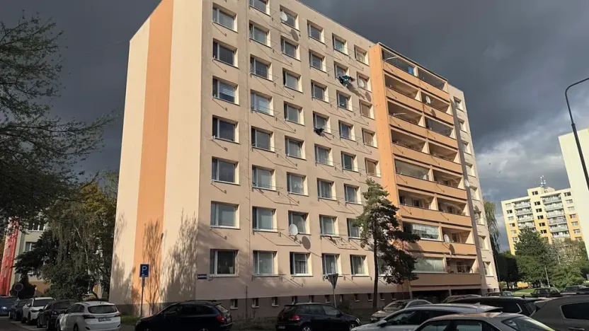 Pronájem bytu 2+kk, Kladno, Na růžovém poli, 47 m2