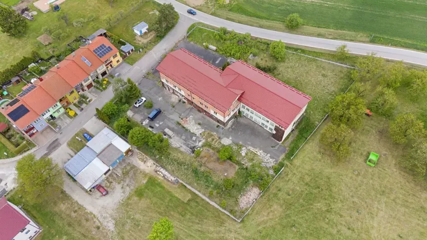 Prodej ubytování, Staré Hobzí, 1650 m2