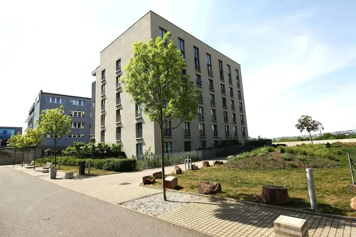 Pronájem bytu 2+kk, Praha - Libeň, Novovysočanská, 55 m2