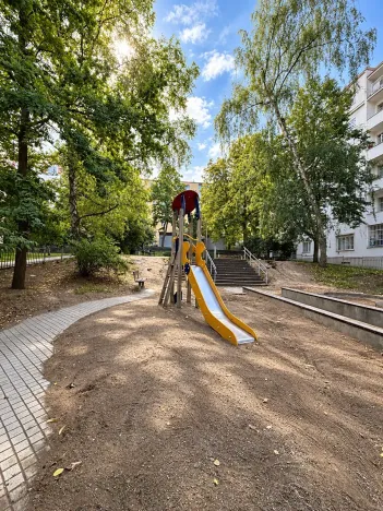 Pronájem bytu 2+kk, Praha - Žižkov, Křišťanova, 58 m2