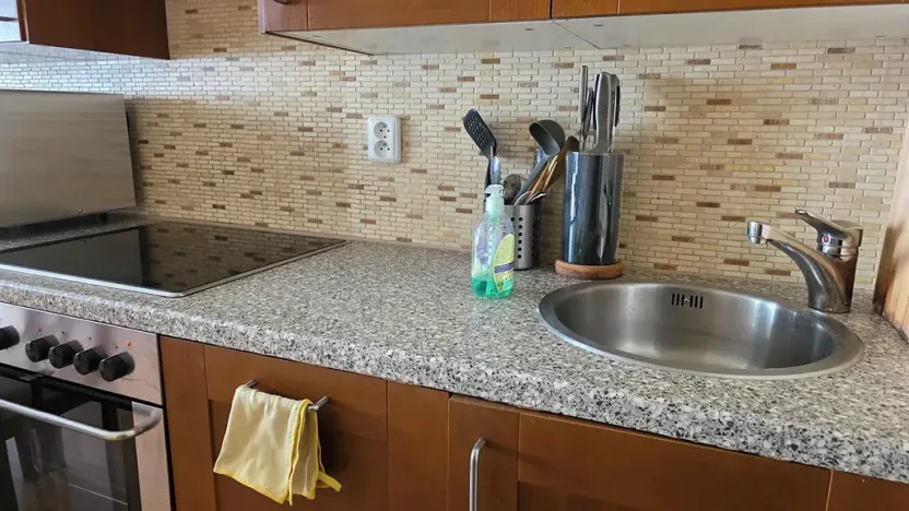 Pronájem bytu 2+kk, Praha - Řepy, Zrzavého, 52 m2