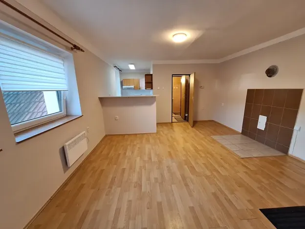 Pronájem bytu 1+kk, Brozany nad Ohří, Voborského, 25 m2