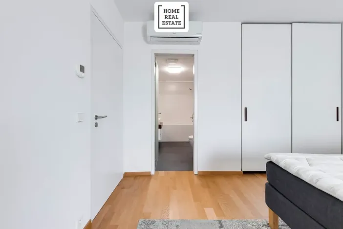 Pronájem bytu 2+kk, Praha - Smíchov, Kobrova, 100 m2