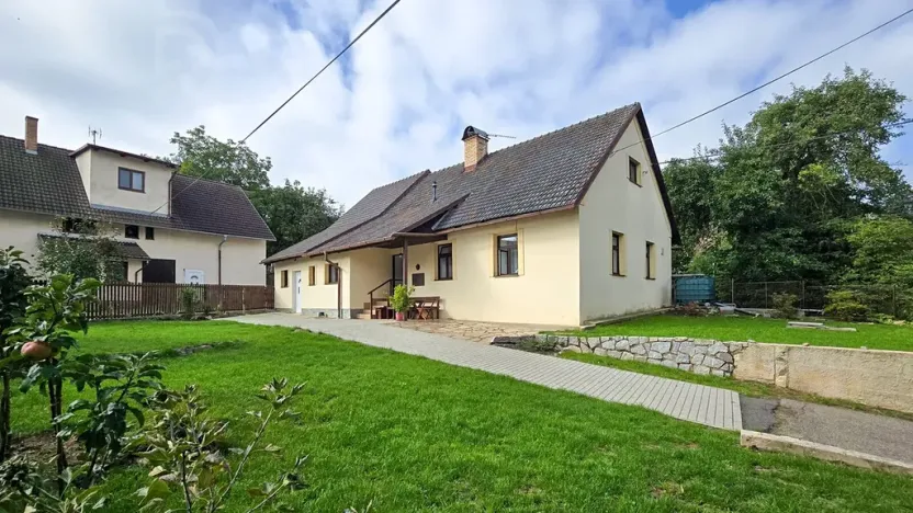 Pronájem rodinného domu, Pyšely, Na Návsi, 110 m2