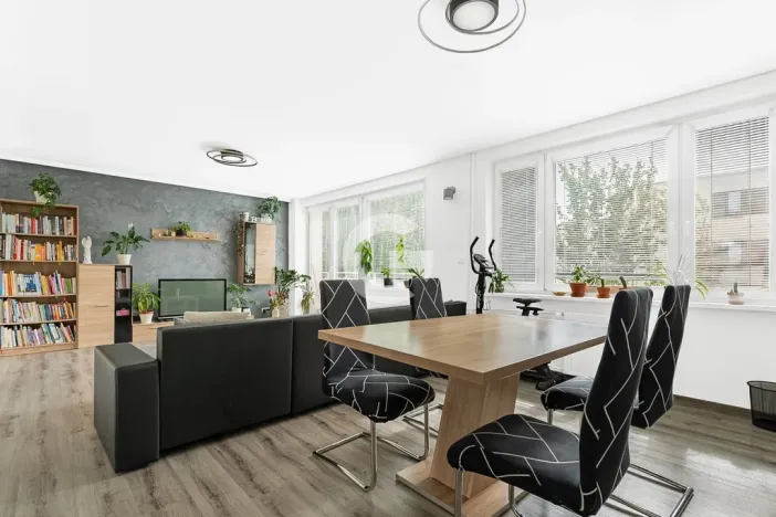 Prodej bytu 3+1, Zlín - Louky, Zábrančí I, 79 m2