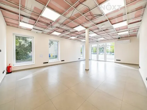 Pronájem kanceláře, Jindřichův Hradec, U Knihovny, 86 m2
