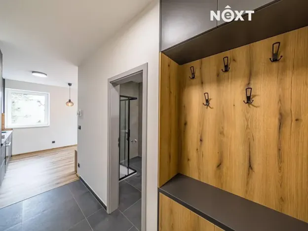 Pronájem kanceláře, Jindřichův Hradec, U Knihovny, 86 m2