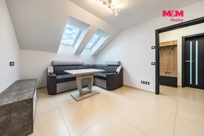 Prodej bytu 2+kk, Kovanice, 30 m2