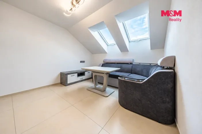 Prodej bytu 2+kk, Kovanice, 30 m2