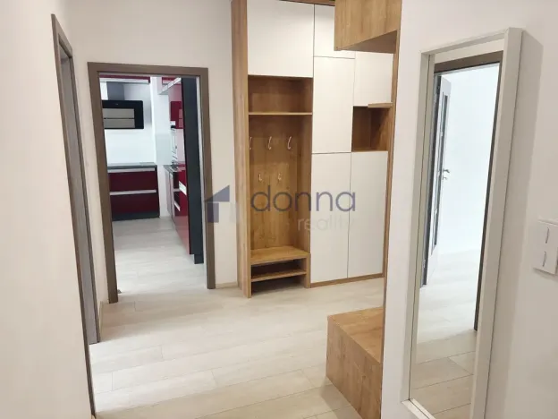 Pronájem bytu 4+kk, Praha, Makedonská, 108 m2