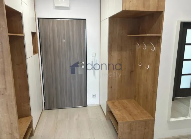 Pronájem bytu 4+kk, Praha, Makedonská, 108 m2