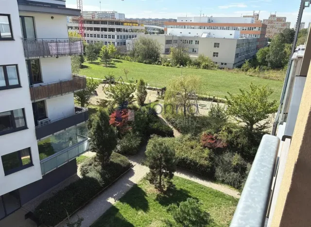 Pronájem bytu 4+kk, Praha, Makedonská, 108 m2